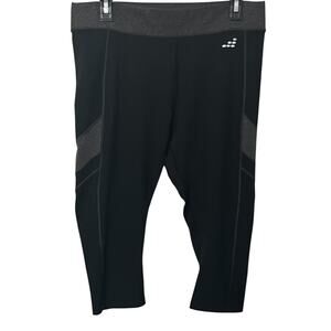 BCG HIGH-RISE ACTIVEWEAR CAPRI LEGGINGS, WOMENS, L, BLACK WITH SMOKEY GREY TRIM